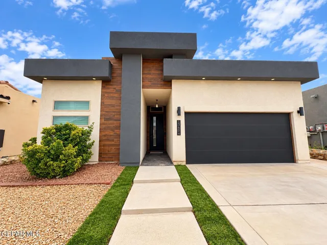 13604 Garforth Avenue, Horizon City, Texas 79928