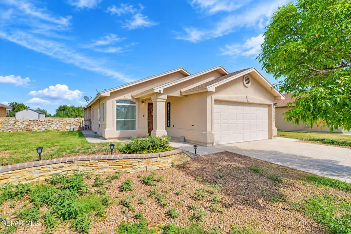 11531 Flor Liatris Drive, Socorro, Texas 79927