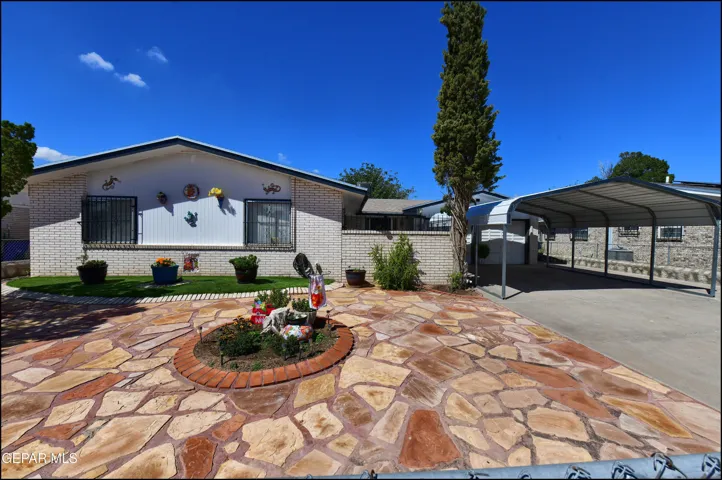 9865 Minuteman Way, El Paso, Texas 79924
