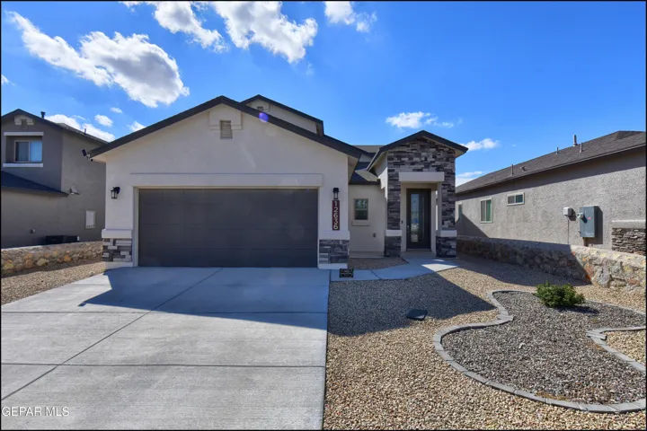 12636 Zollinger Avenue, El Paso, Texas 79928