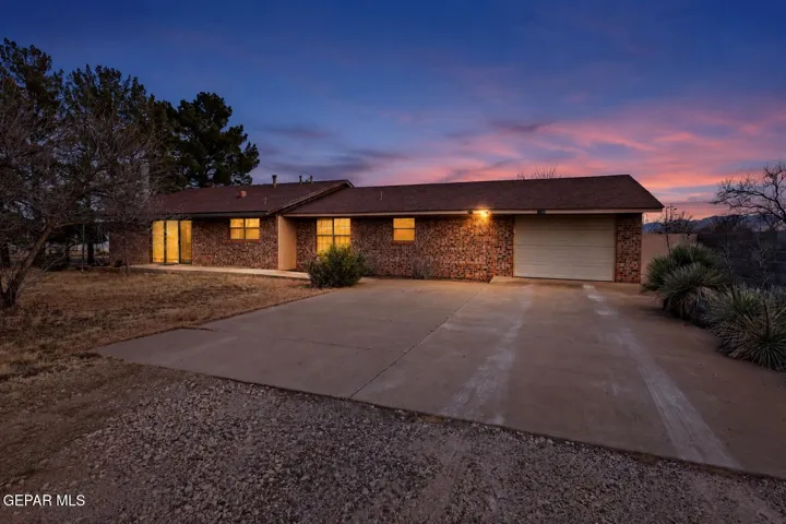 Welcome to 1100 W Fort Davis Avenue—an inviting Alpine home with plenty of space and potential.