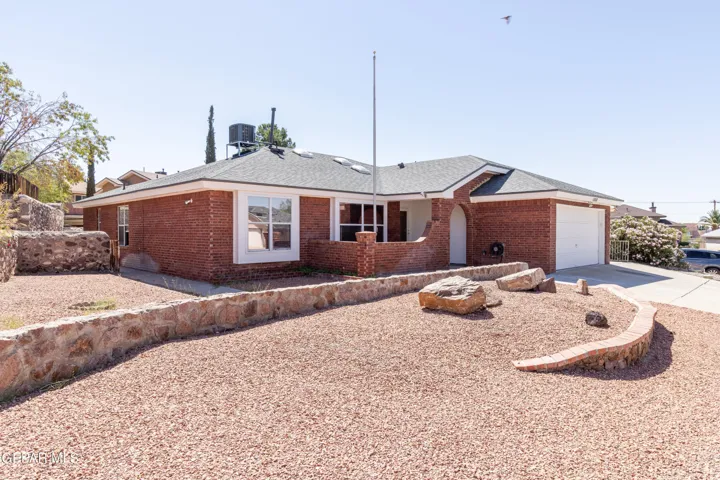 1008 Falcon Head Lane, El Paso, Texas 79912