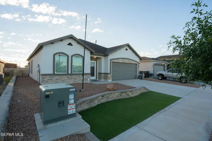 1080 Summer Night Place, Horizon City, Texas 79928