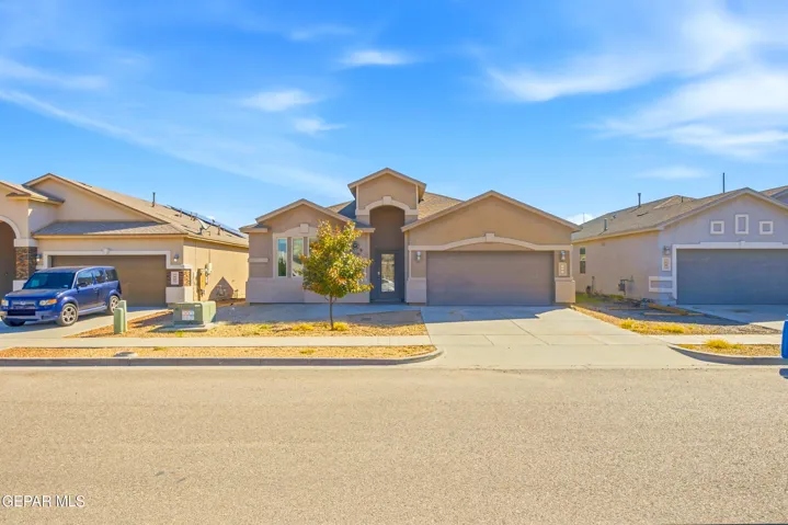 128 N Manzanita Drive, El Paso, Texas 79928