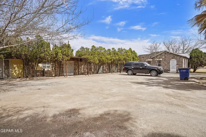 8445 Roseway Drive, El Paso, Texas 79907