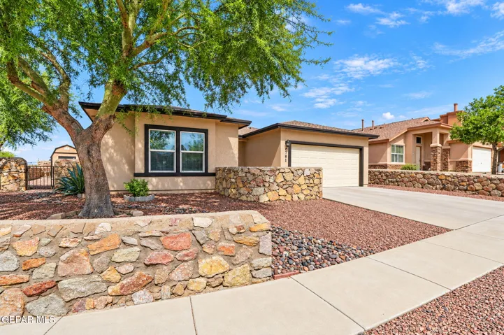 6781 Parque Del Sol Drive, El Paso, Texas 79911