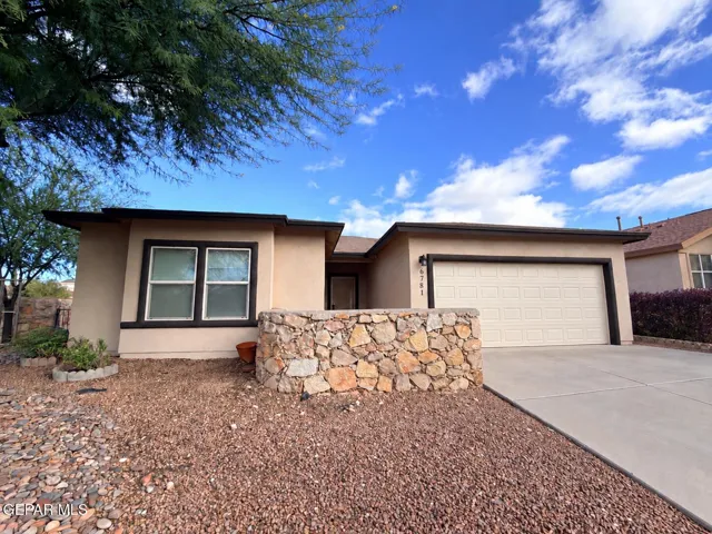 6781 Parque Del Sol Drive, El Paso, Texas 79911