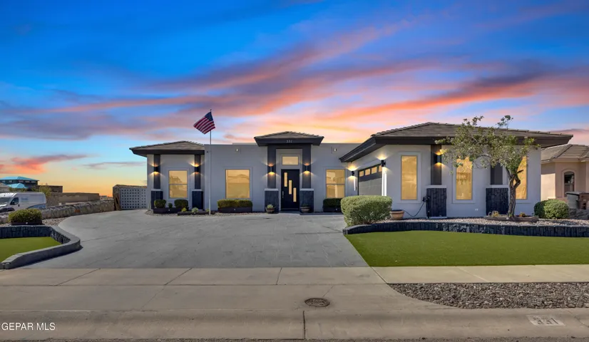 331 Emerald Rise Drive, Horizon City, Texas 79928