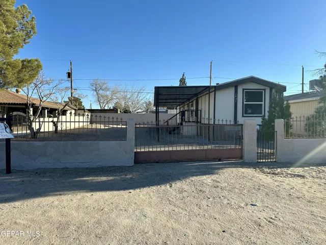 1231 G Avenue, Fabens, Texas 79838