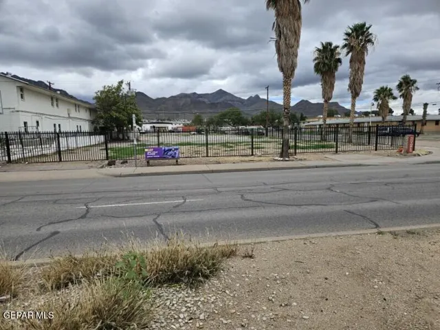 8635 Dyer Street, El Paso, Texas 79904