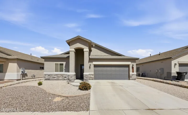 13721 Flora Vista Avenue, Horizon City, Texas 79928