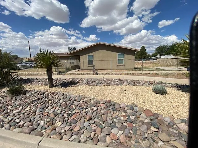 300 New Haven A, El Paso, Texas 79907