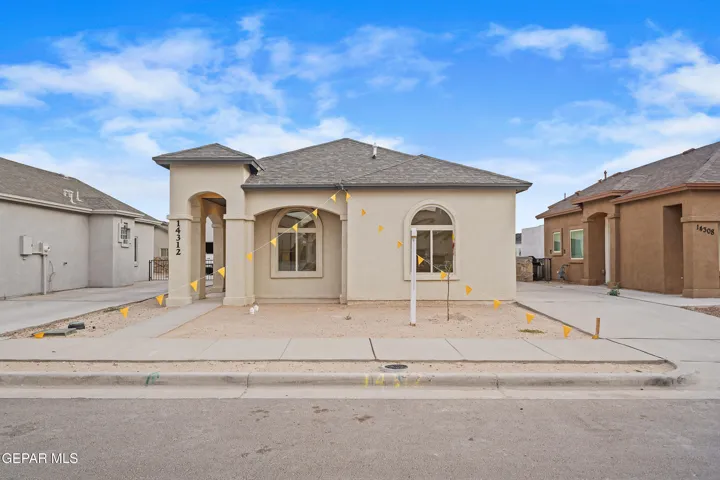 340 Brud Holland Drive, Horizon City, Texas 79928