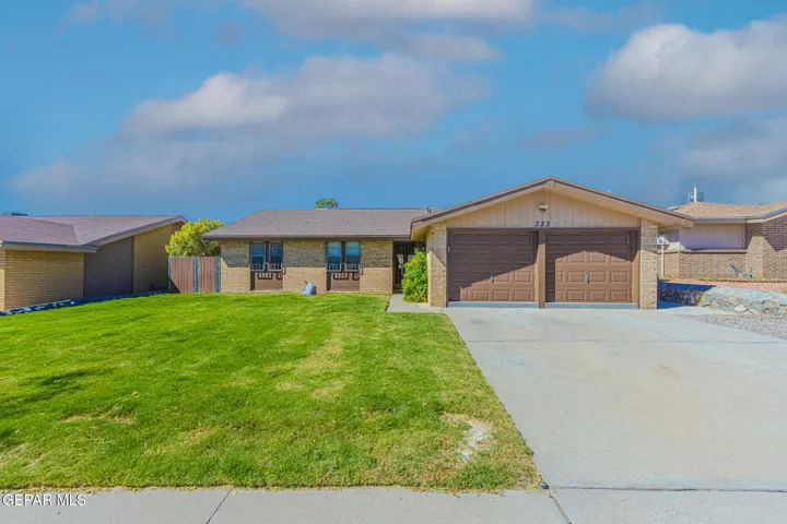 733 Derrickson Drive, El Paso, Texas 79912