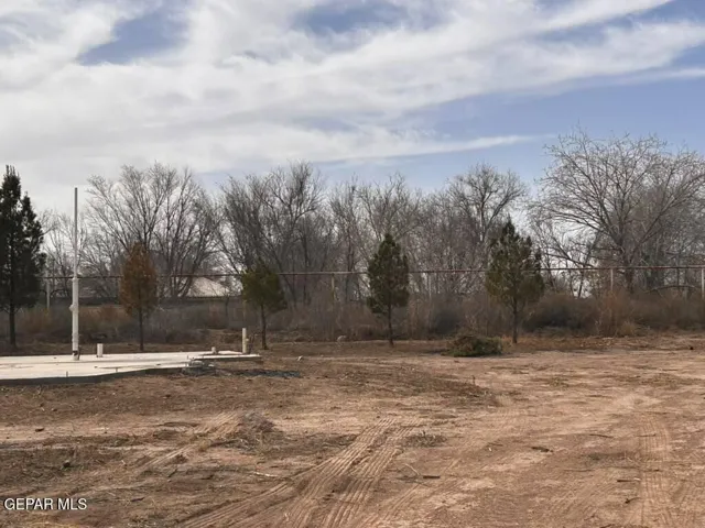 11800 Pretty Acres Lane, Socorro, Texas 79927