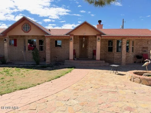 739 Grijalva Drive, Socorro, Texas 79927