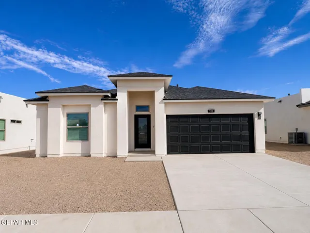 902 Andrew Arroyos, Socorro, Texas 79927