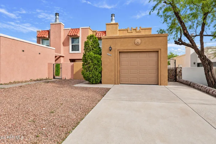 348 Villa Canto Street, El Paso, Texas 79912