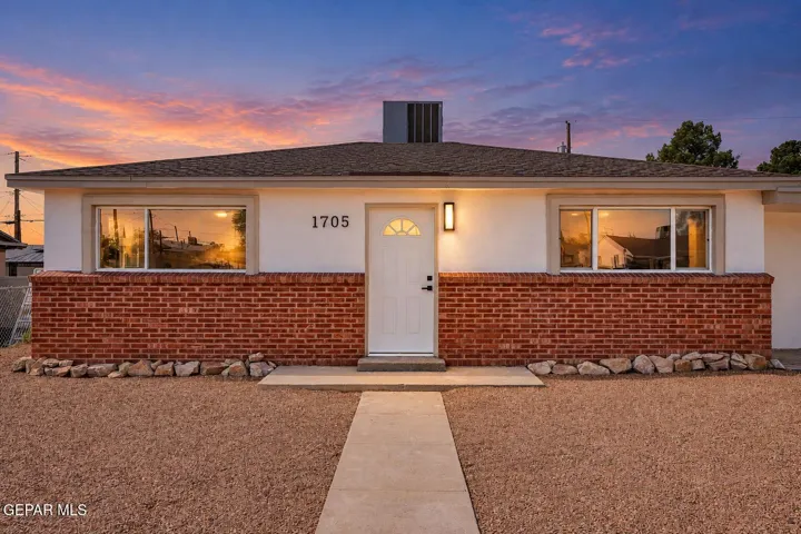1705 Chelsea Street, El Paso, Texas 79903