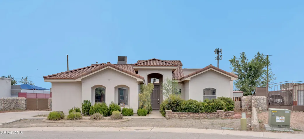 925 Pellegrino Avenue, El Paso, Texas 79932
