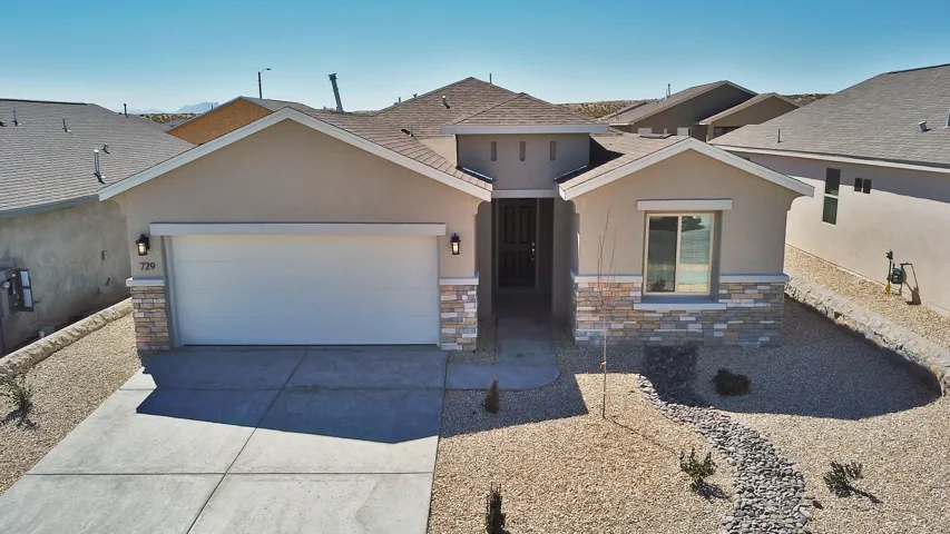 729 W Calle Escondida, Santa Teresa, New Mexico 88008