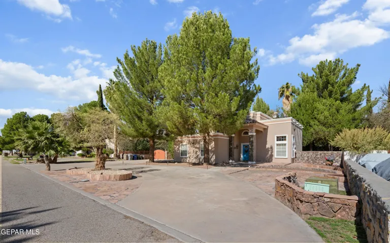 448 Rio Estancia Drive, El Paso, Texas 79932