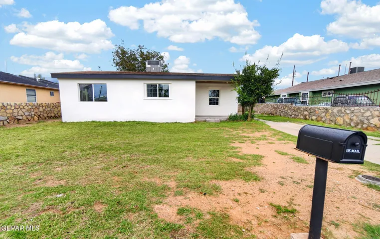 5633 Manila Drive, El Paso, Texas 79924
