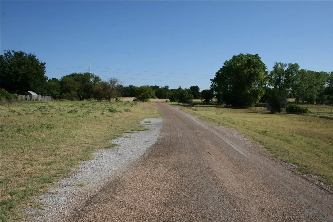 Good entrance road