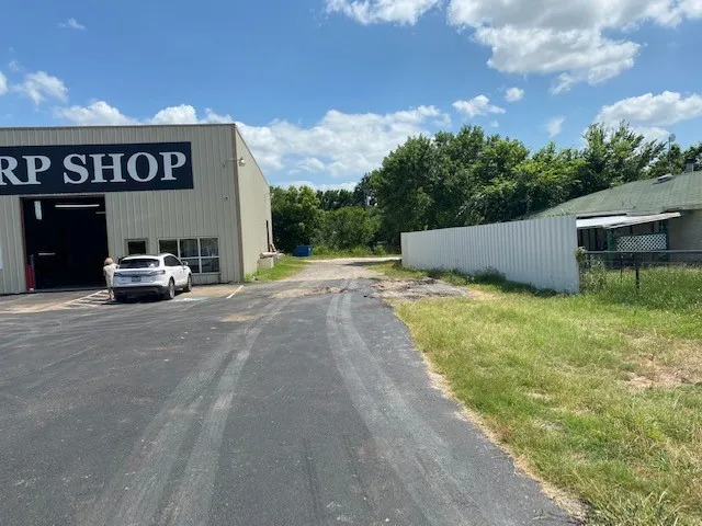 Warehouse For Sale in Johnson County , 4728 E Highway 67, Alvarado, Texas 76009, 0, 0, Garage spaces, 5,000 Sqft, built in 2012, Preowned, Price $1,500,000, mls#13944940, Real Estate Agent in Alvarado, Homes For Sale in Johnson county, Homes For Sale in Alvarado, Realtor in Alvarado Texas, Real Estate Brokerage Independent Realty Texas, Luminita Cordes Realtor