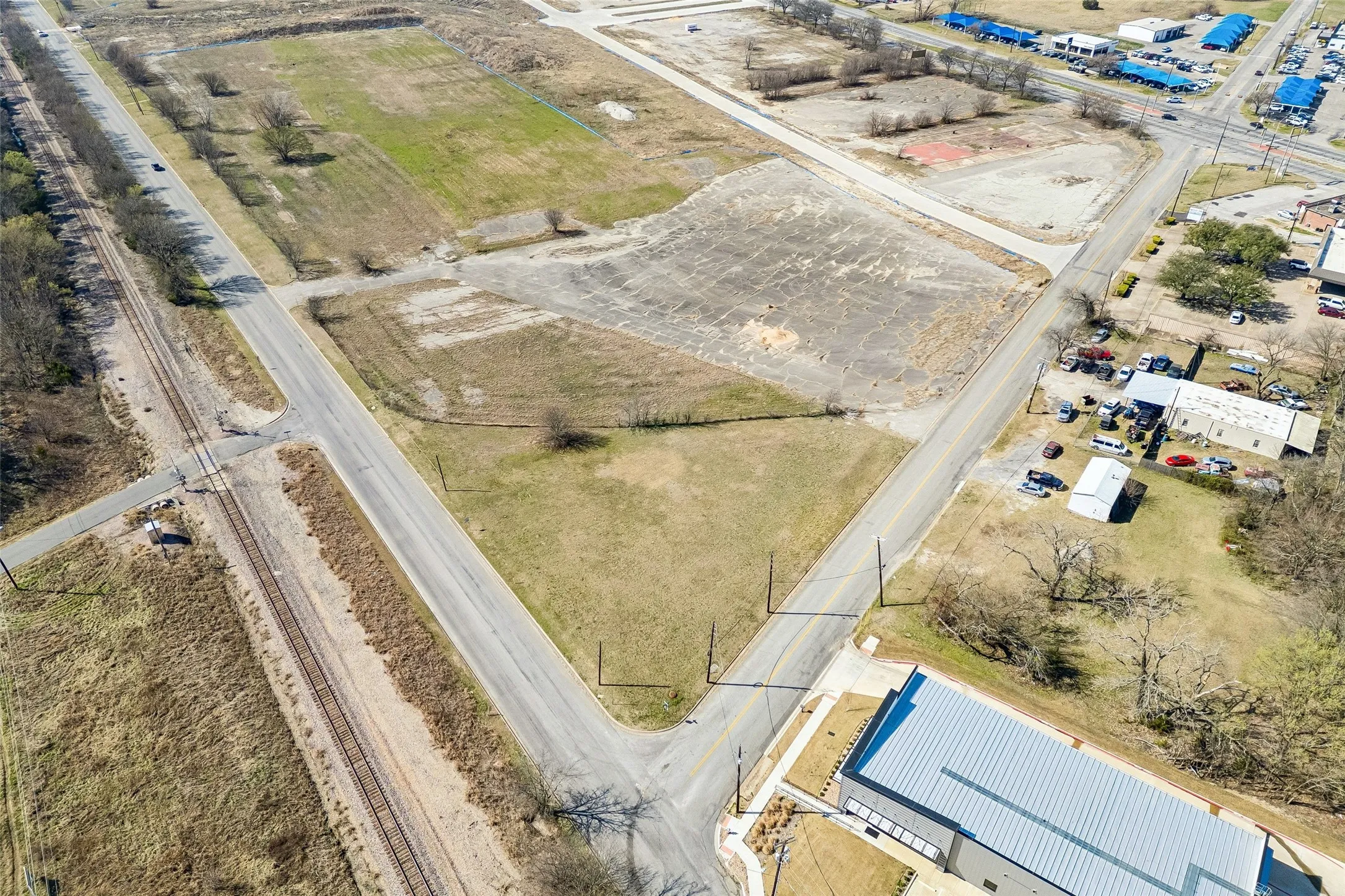 Unimproved Land For Sale in Grayson County , 3209 Texoma Parkway, Sherman, Texas 75090, 0, 0, Garage spaces, 0 Sqft, built in 0, Price $10,775,000, mls#14697642, Real Estate Agent in Sherman, Homes For Sale in Grayson county, Homes For Sale in Sherman, Realtor in Sherman Texas, Real Estate Brokerage Independent Realty Texas, Luminita Cordes Realtor