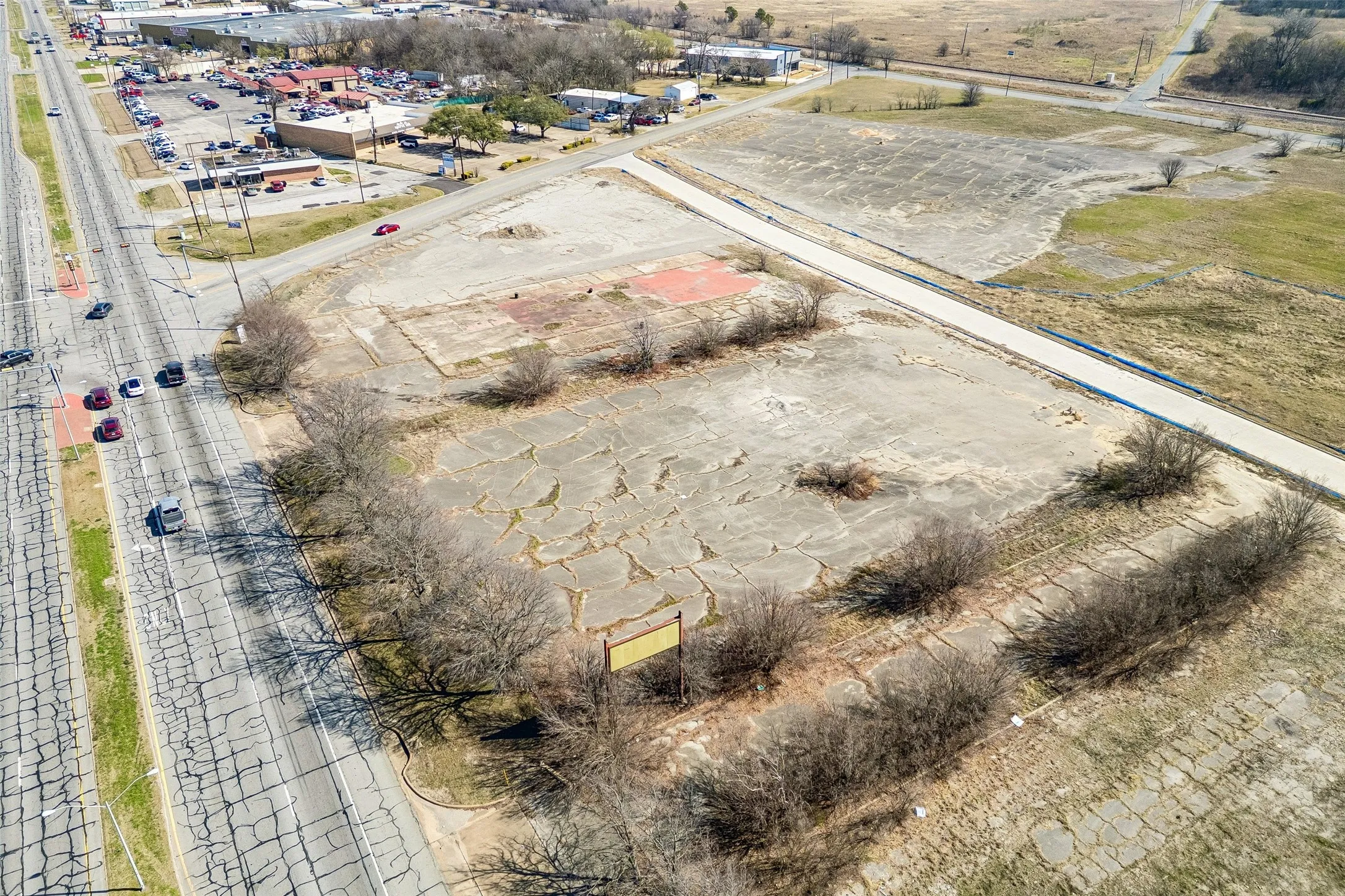 Unimproved Land For Sale in Grayson County , 3209 Texoma Parkway, Sherman, Texas 75090, 0, 0, Garage spaces, 0 Sqft, built in 0, Price $10,775,000, mls#14697642, Real Estate Agent in Sherman, Homes For Sale in Grayson county, Homes For Sale in Sherman, Realtor in Sherman Texas, Real Estate Brokerage Independent Realty Texas, Luminita Cordes Realtor