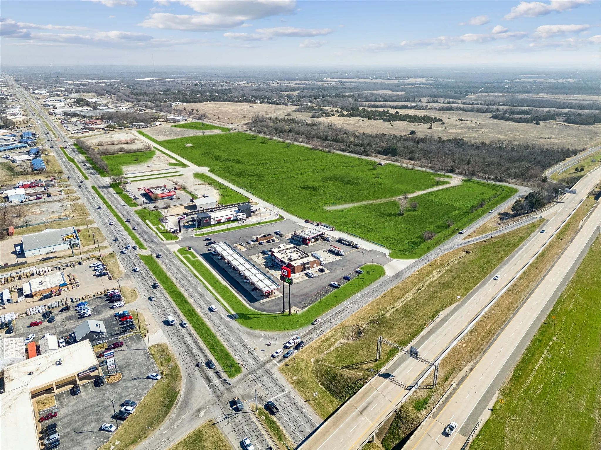 Retail For Sale in Grayson County , 2801 Texoma Parkway, Sherman, Texas 75090, 0, 0, Garage spaces, 44,039 Sqft, built in 1984, Proposed, mls#14714953, Real Estate Agent in Sherman, Homes For Sale in Grayson county, Homes For Sale in Sherman, Realtor in Sherman Texas, Real Estate Brokerage Independent Realty Texas, Luminita Cordes Realtor