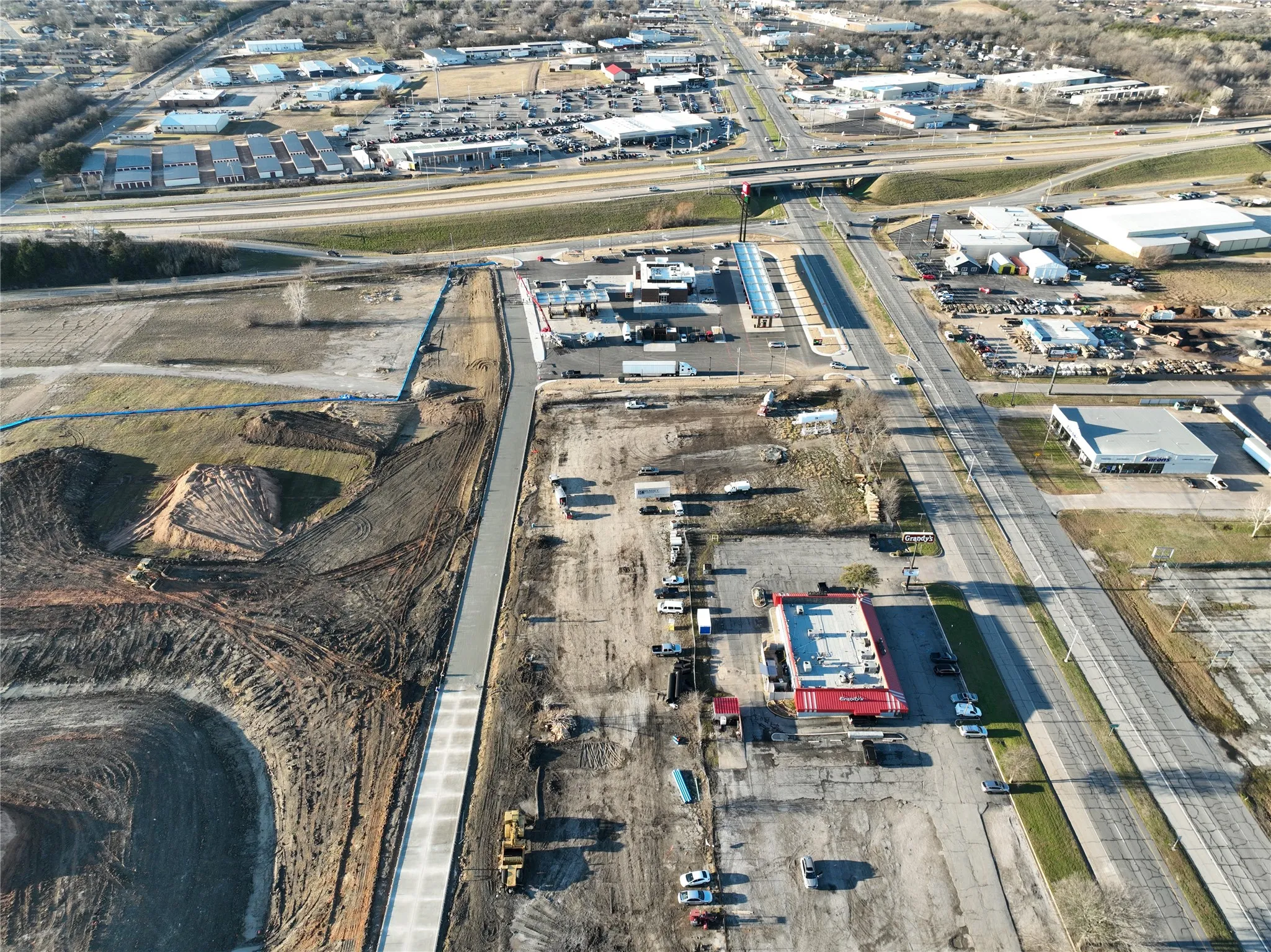 Retail For Sale in Grayson County , 2801 Texoma Parkway, Sherman, Texas 75090, 0, 0, Garage spaces, 44,039 Sqft, built in 1984, Proposed, mls#14714953, Real Estate Agent in Sherman, Homes For Sale in Grayson county, Homes For Sale in Sherman, Realtor in Sherman Texas, Real Estate Brokerage Independent Realty Texas, Luminita Cordes Realtor