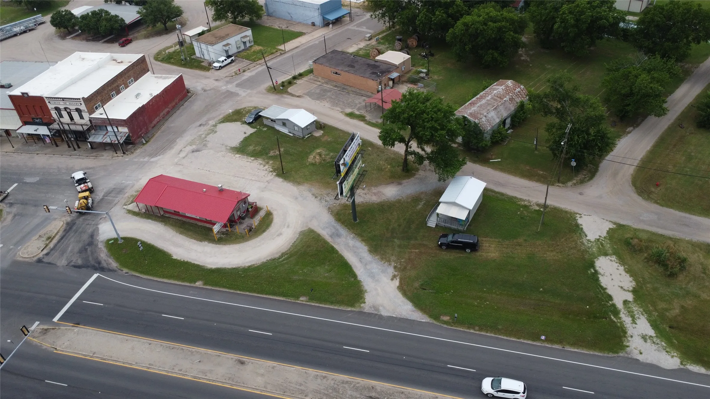 Business For Sale in Hunt County , 101 Main Street, Lone Oak, Texas 75453, 0, 0, Garage spaces, 0 Sqft, built in 1985, Preowned, Price $450,000, mls#20063782, Real Estate Agent in Lone Oak, Homes For Sale in Hunt county, Homes For Sale in Lone Oak, Realtor in Lone Oak Texas, Real Estate Brokerage Independent Realty Texas, Luminita Cordes Realtor