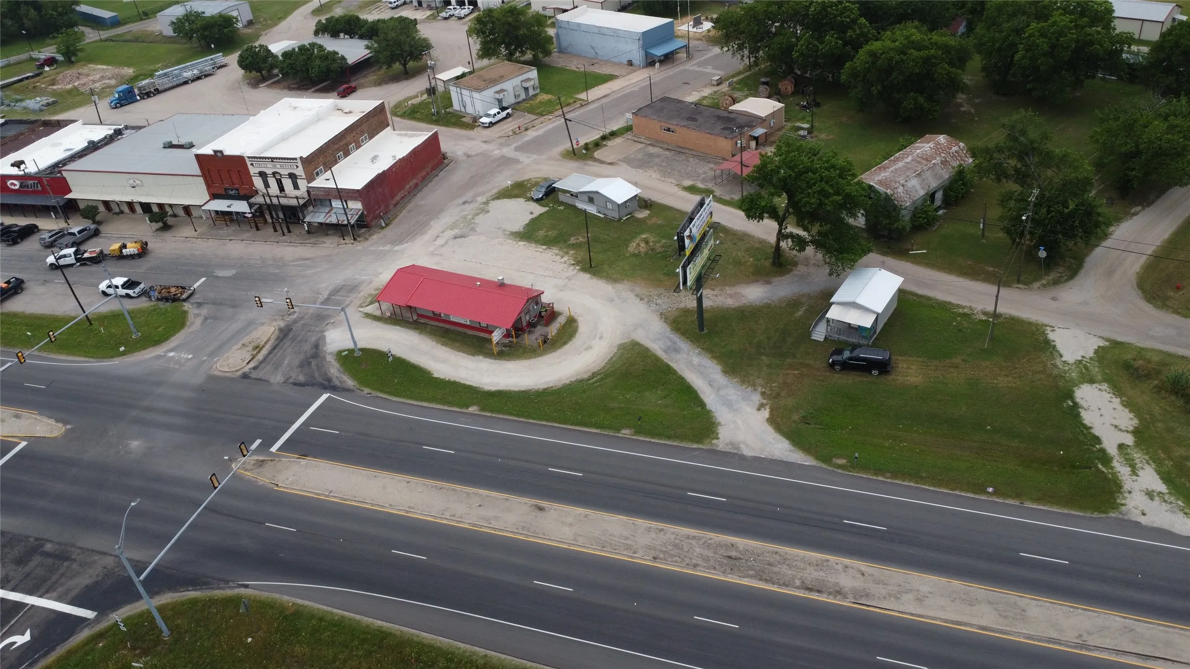 Business For Sale in Hunt County , 101 Main Street, Lone Oak, Texas 75453, 0, 0, Garage spaces, 0 Sqft, built in 1985, Preowned, Price $450,000, mls#20063782, Real Estate Agent in Lone Oak, Homes For Sale in Hunt county, Homes For Sale in Lone Oak, Realtor in Lone Oak Texas, Real Estate Brokerage Independent Realty Texas, Luminita Cordes Realtor