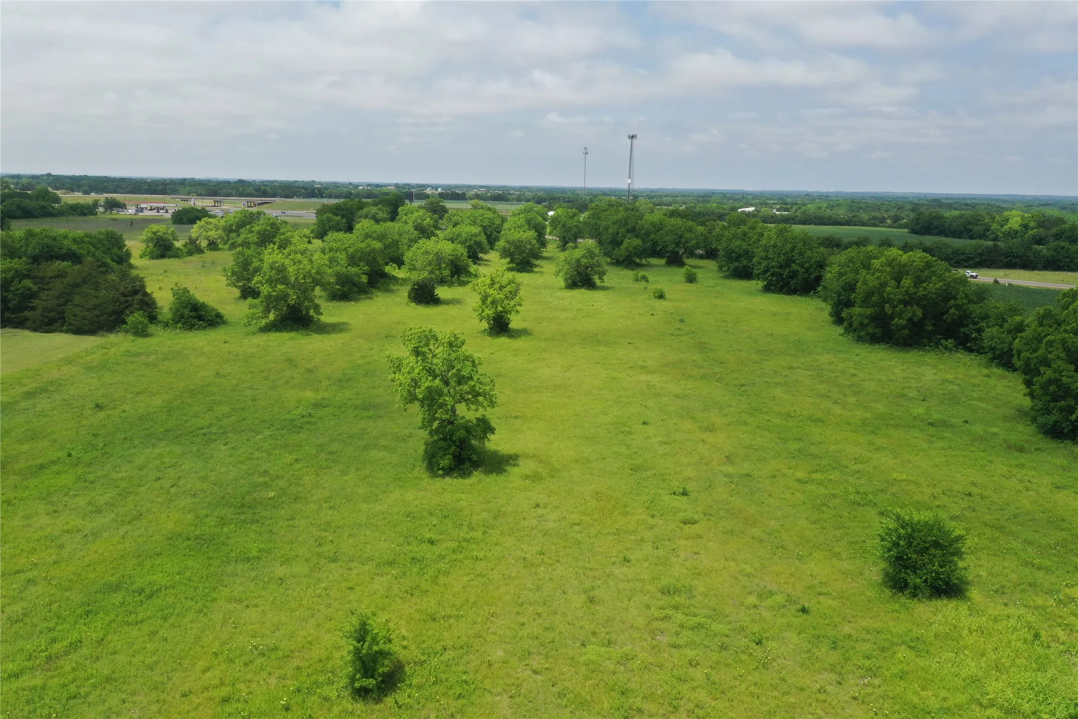Unimproved Land For Sale in Fannin County , 29.366 AC South Side Hwy 69, Trenton, Texas 75490, 0, 0, Garage spaces, 0 Sqft, built in 0, Price $2,194,500, mls#20061557, Real Estate Agent in Trenton, Homes For Sale in Fannin county, Homes For Sale in Trenton, Realtor in Trenton Texas, Real Estate Brokerage Independent Realty Texas, Luminita Cordes Realtor