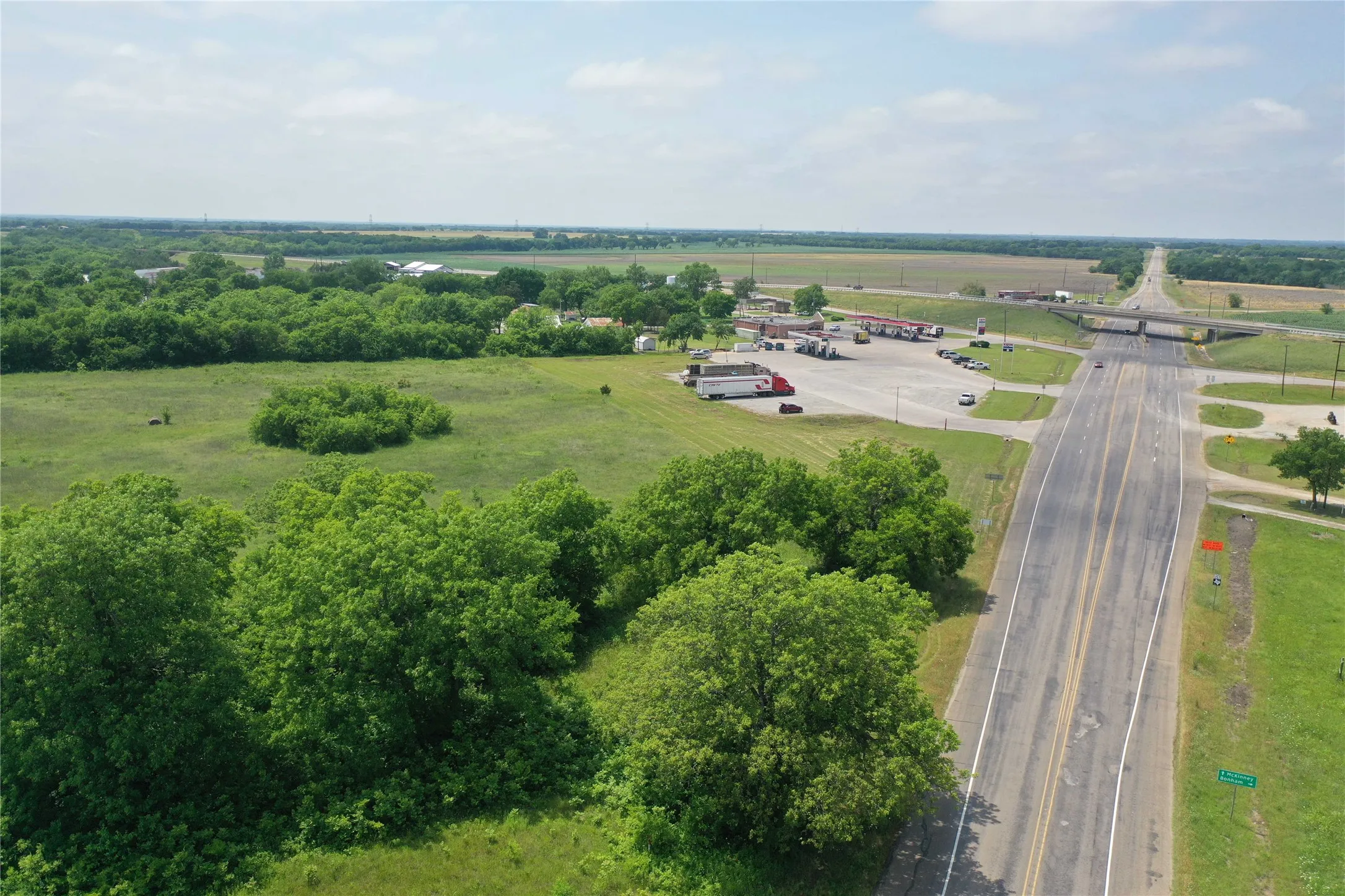 Unimproved Land For Sale in Fannin County , 29.366 AC South Side Hwy 69, Trenton, Texas 75490, 0, 0, Garage spaces, 0 Sqft, built in 0, Price $2,194,500, mls#20061557, Real Estate Agent in Trenton, Homes For Sale in Fannin county, Homes For Sale in Trenton, Realtor in Trenton Texas, Real Estate Brokerage Independent Realty Texas, Luminita Cordes Realtor