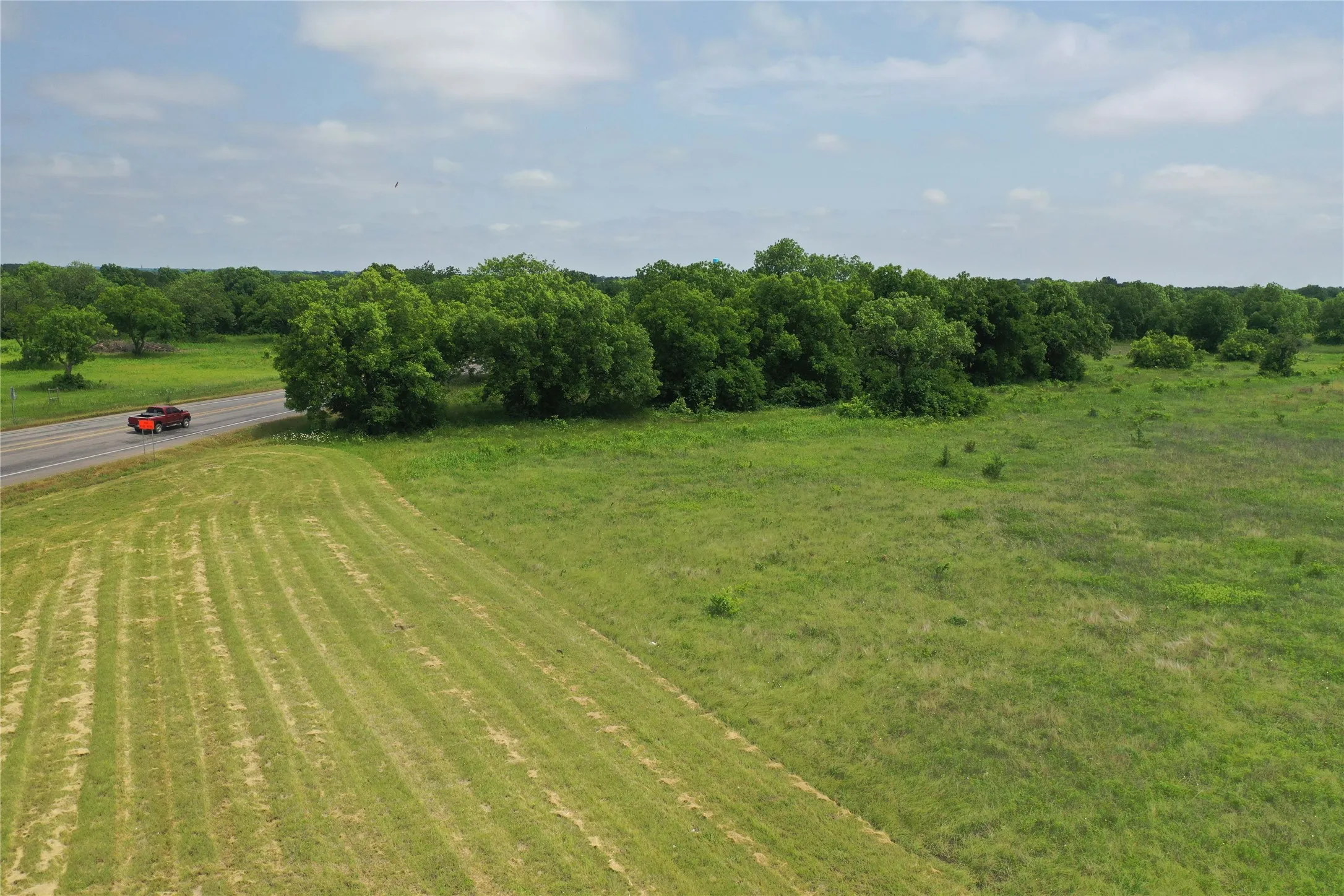 Unimproved Land For Sale in Fannin County , 29.366 AC South Side Hwy 69, Trenton, Texas 75490, 0, 0, Garage spaces, 0 Sqft, built in 0, Price $2,194,500, mls#20061557, Real Estate Agent in Trenton, Homes For Sale in Fannin county, Homes For Sale in Trenton, Realtor in Trenton Texas, Real Estate Brokerage Independent Realty Texas, Luminita Cordes Realtor