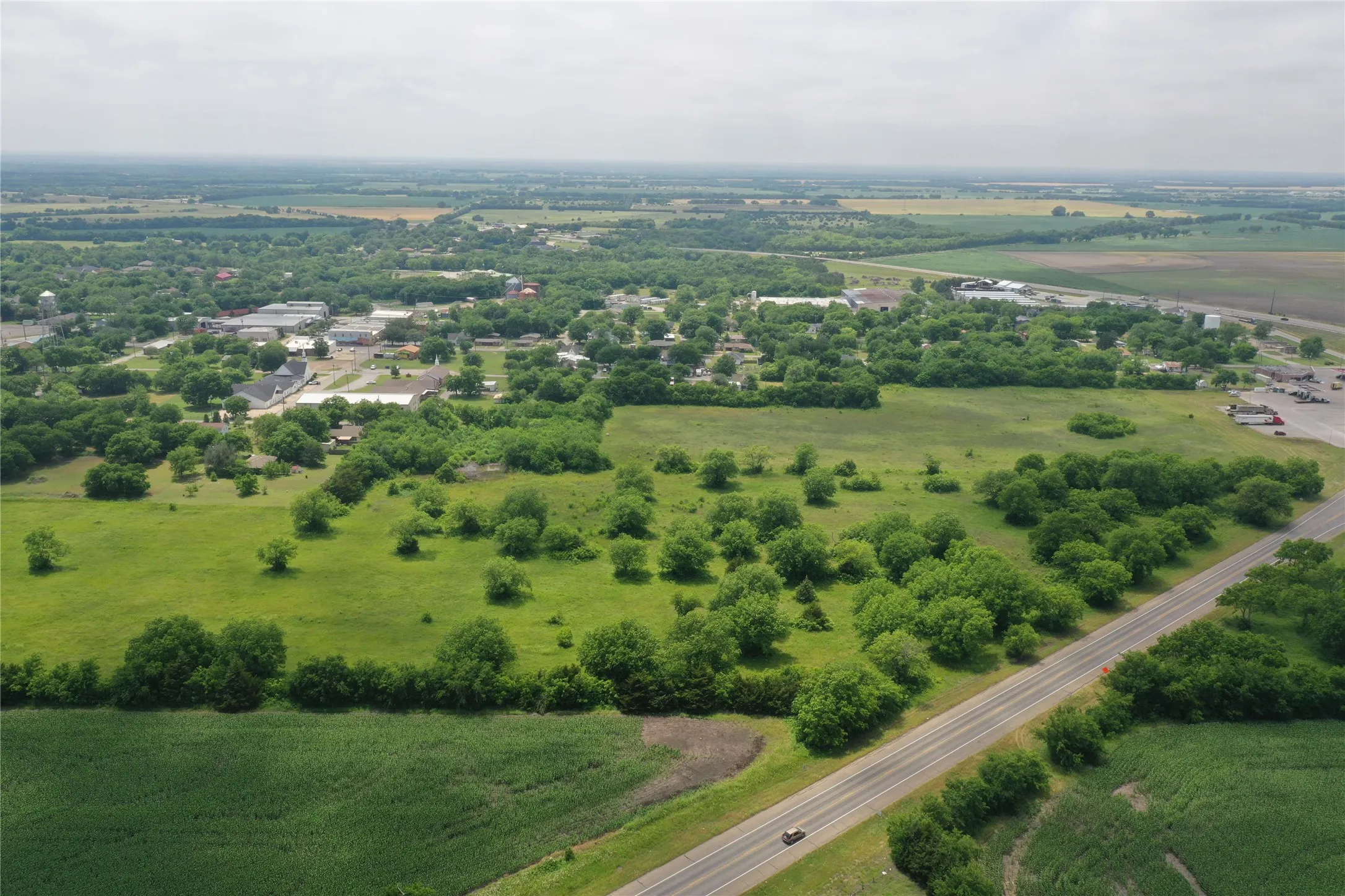 Unimproved Land For Sale in Fannin County , 29.366 AC South Side Hwy 69, Trenton, Texas 75490, 0, 0, Garage spaces, 0 Sqft, built in 0, Price $2,194,500, mls#20061557, Real Estate Agent in Trenton, Homes For Sale in Fannin county, Homes For Sale in Trenton, Realtor in Trenton Texas, Real Estate Brokerage Independent Realty Texas, Luminita Cordes Realtor
