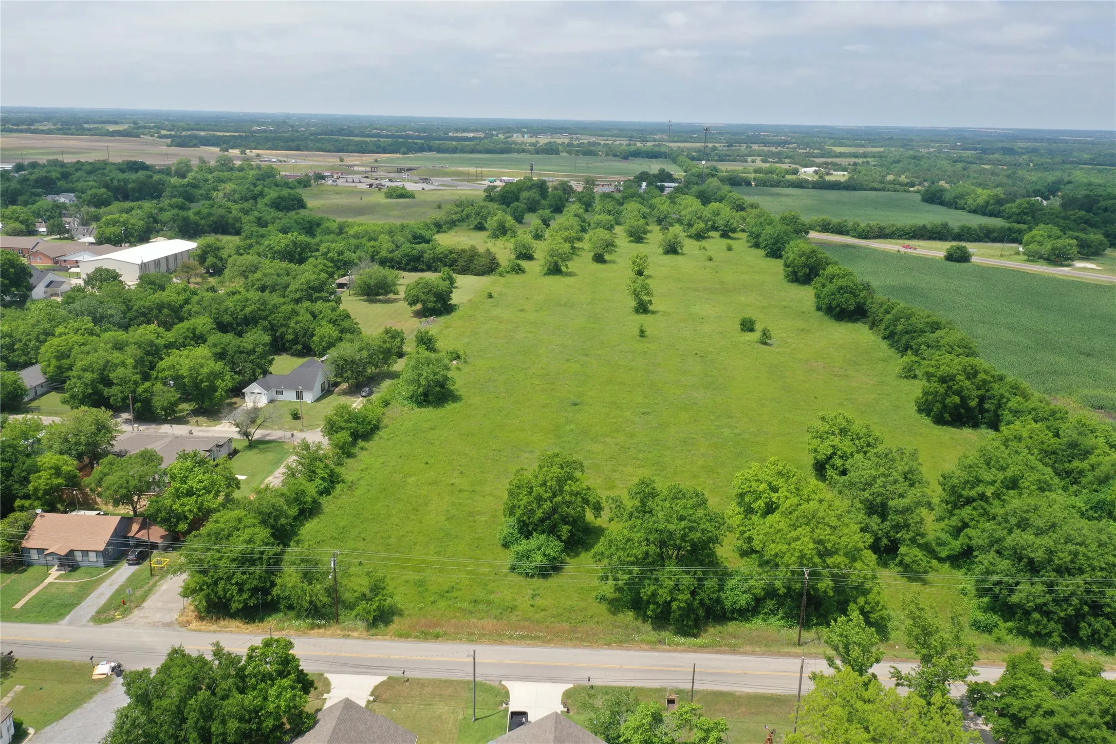 Unimproved Land For Sale in Fannin County , 29.366 AC South Side Hwy 69, Trenton, Texas 75490, 0, 0, Garage spaces, 0 Sqft, built in 0, Price $2,194,500, mls#20061557, Real Estate Agent in Trenton, Homes For Sale in Fannin county, Homes For Sale in Trenton, Realtor in Trenton Texas, Real Estate Brokerage Independent Realty Texas, Luminita Cordes Realtor