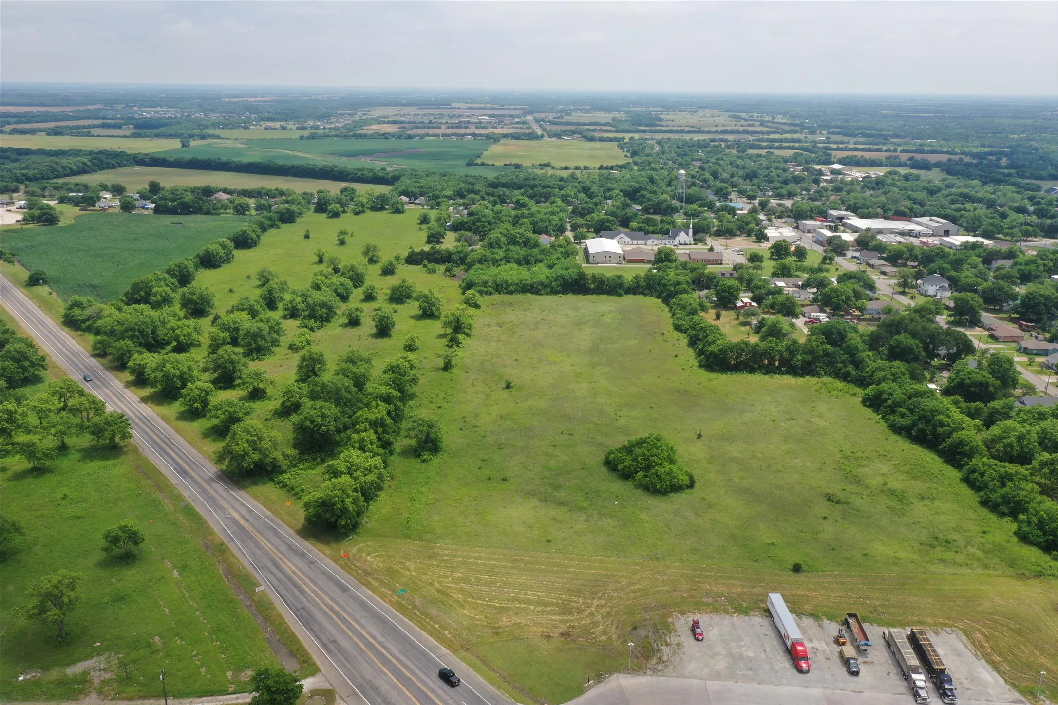 Unimproved Land For Sale in Fannin County , 29.366 AC South Side Hwy 69, Trenton, Texas 75490, 0, 0, Garage spaces, 0 Sqft, built in 0, Price $2,194,500, mls#20061557, Real Estate Agent in Trenton, Homes For Sale in Fannin county, Homes For Sale in Trenton, Realtor in Trenton Texas, Real Estate Brokerage Independent Realty Texas, Luminita Cordes Realtor