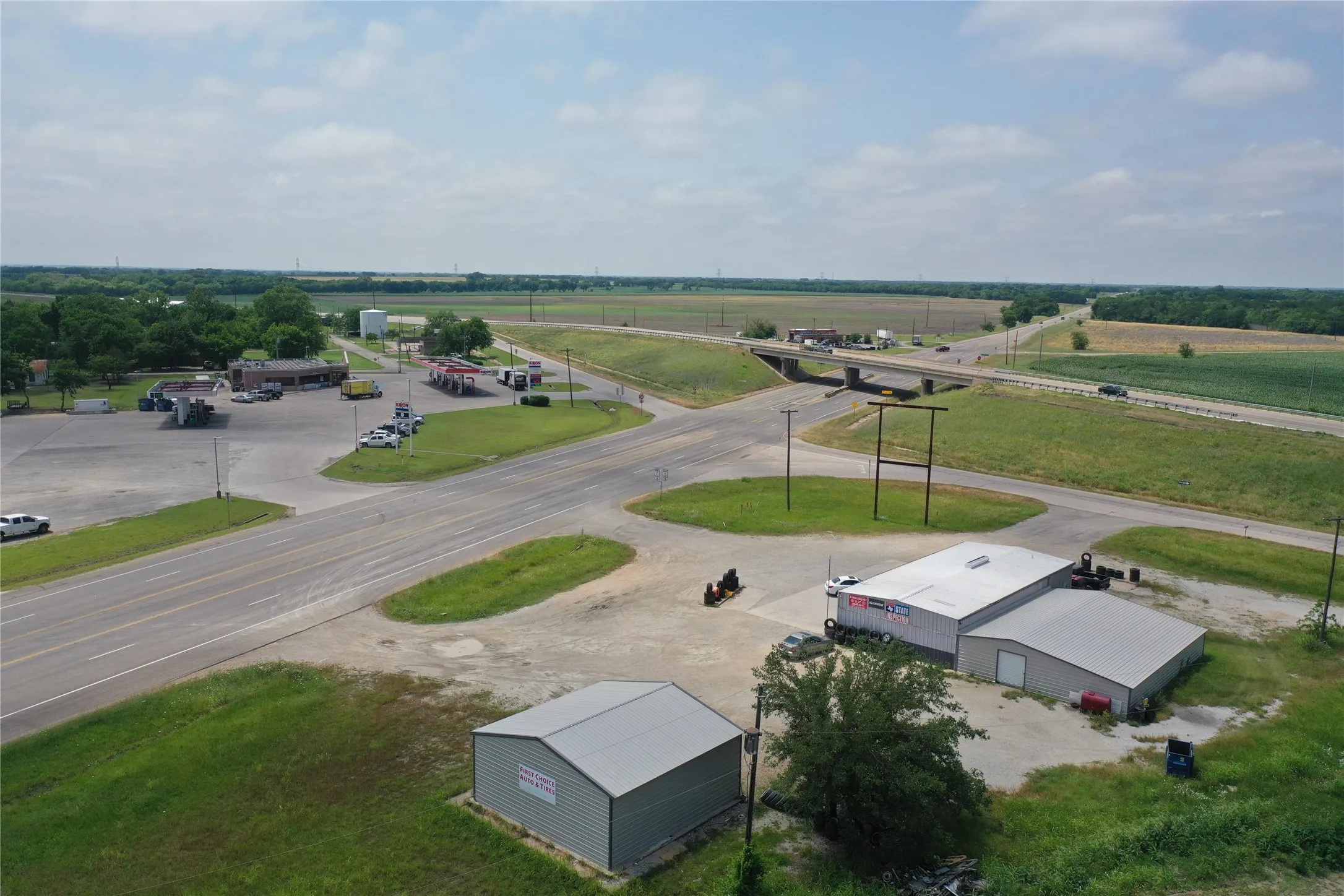 Unimproved Land For Sale in Fannin County , 29.366 AC South Side Hwy 69, Trenton, Texas 75490, 0, 0, Garage spaces, 0 Sqft, built in 0, Price $2,194,500, mls#20061557, Real Estate Agent in Trenton, Homes For Sale in Fannin county, Homes For Sale in Trenton, Realtor in Trenton Texas, Real Estate Brokerage Independent Realty Texas, Luminita Cordes Realtor