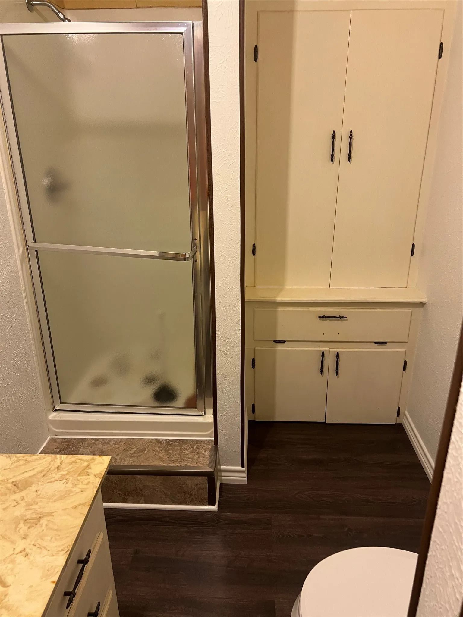 Single Family Residence For Sale in Montague County , 3433 Highway 81 N, Bowie, Texas 76230, 3 Bedroom, 3 Bathroom, Garage spaces, 3,095 Sqft, built in 1981, Preowned, mls#20100295, Real Estate Agent in Bowie, Homes For Sale in Montague county, Homes For Sale in Bowie, Realtor in Bowie Texas, Real Estate Brokerage Independent Realty Texas, Luminita Cordes Realtor