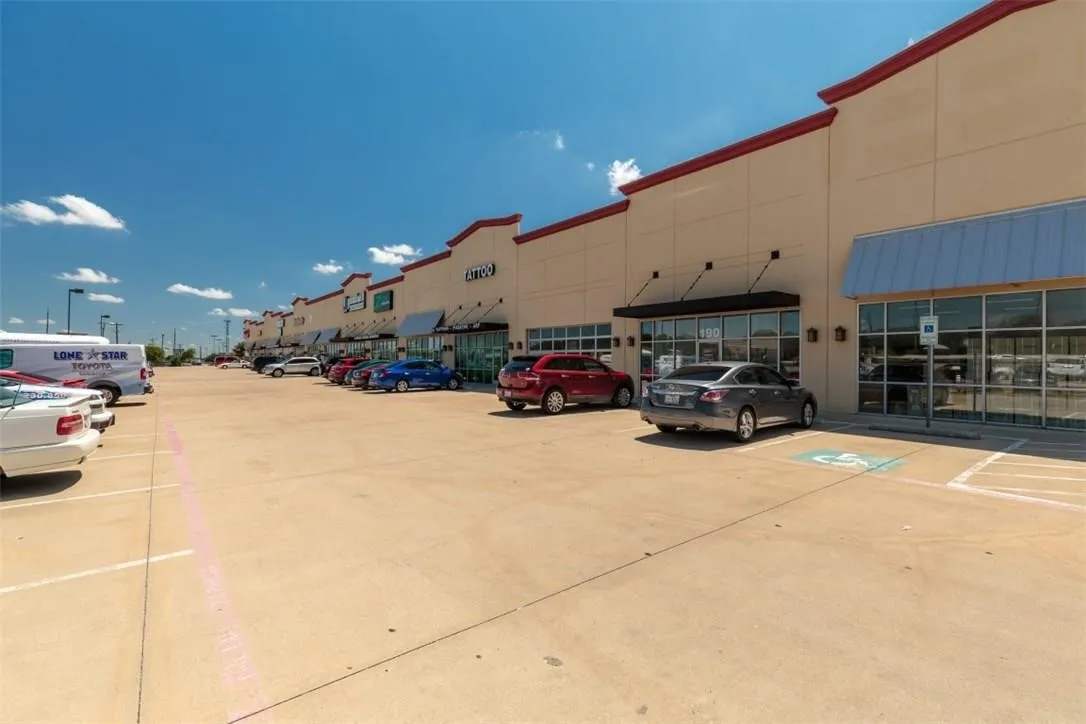 Industrial For Rent in Tarrant County , 5970 Park Vista Circle 160, Fort Worth, Texas 76244, 0, 0, Garage spaces, 0 Sqft, built in 2007, Preowned, mls#20146394, Real Estate Agent in Fort Worth, Homes For Rent in Tarrant county, Homes For Rent in Fort Worth, Realtor in Fort Worth Texas, Real Estate Brokerage Independent Realty Texas, Luminita Cordes Realtor