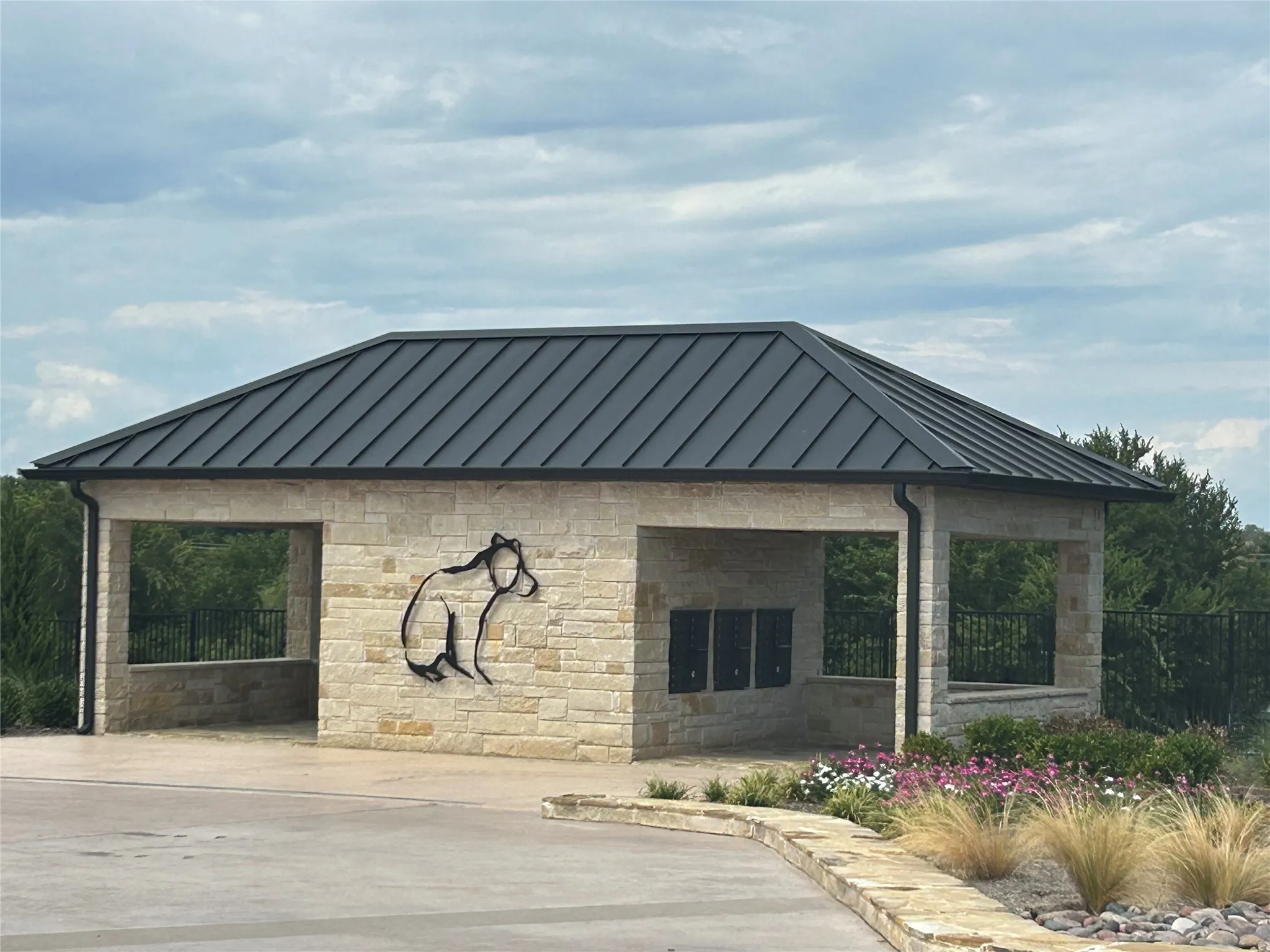 Mailbox pavilion