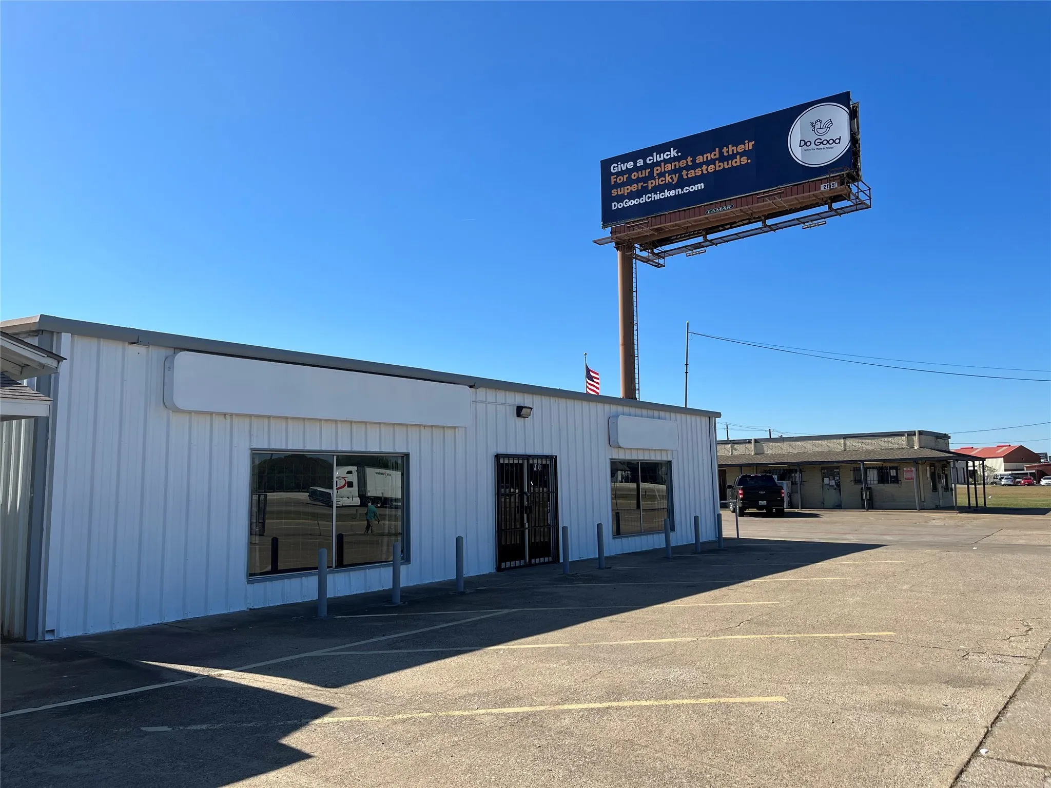 Business For Rent in Dallas County , 710 E Interstate 30 B, Garland, Texas 75043, 0, 0, Garage spaces, 0 Sqft, built in 1982, Preowned, mls#20188763, Real Estate Agent in Garland, Homes For Rent in Dallas county, Homes For Rent in Garland, Realtor in Garland Texas, Real Estate Brokerage Independent Realty Texas, Luminita Cordes Realtor