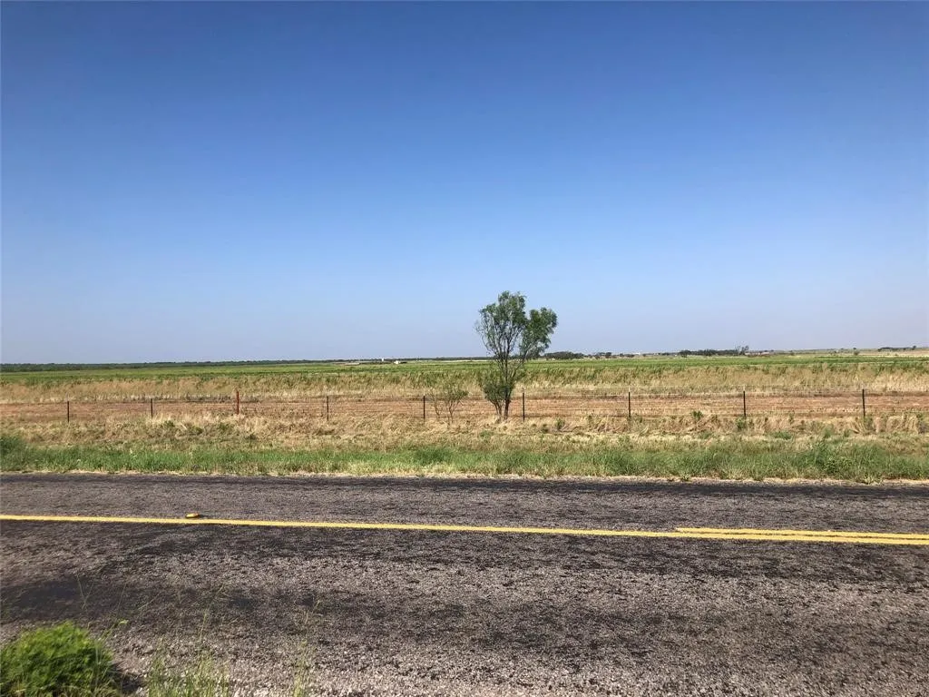 Single Family Residence For Rent in Jones County , 2126 Fm 3116 N, Anson, Texas 79501, 0, 0, Garage spaces, 1,196 Sqft, built in 1940, Preowned, Price $600, mls#20232574, Real Estate Agent in Anson, Homes For Rent in Jones county, Homes For Rent in Anson, Realtor in Anson Texas, Real Estate Brokerage Independent Realty Texas, Luminita Cordes Realtor