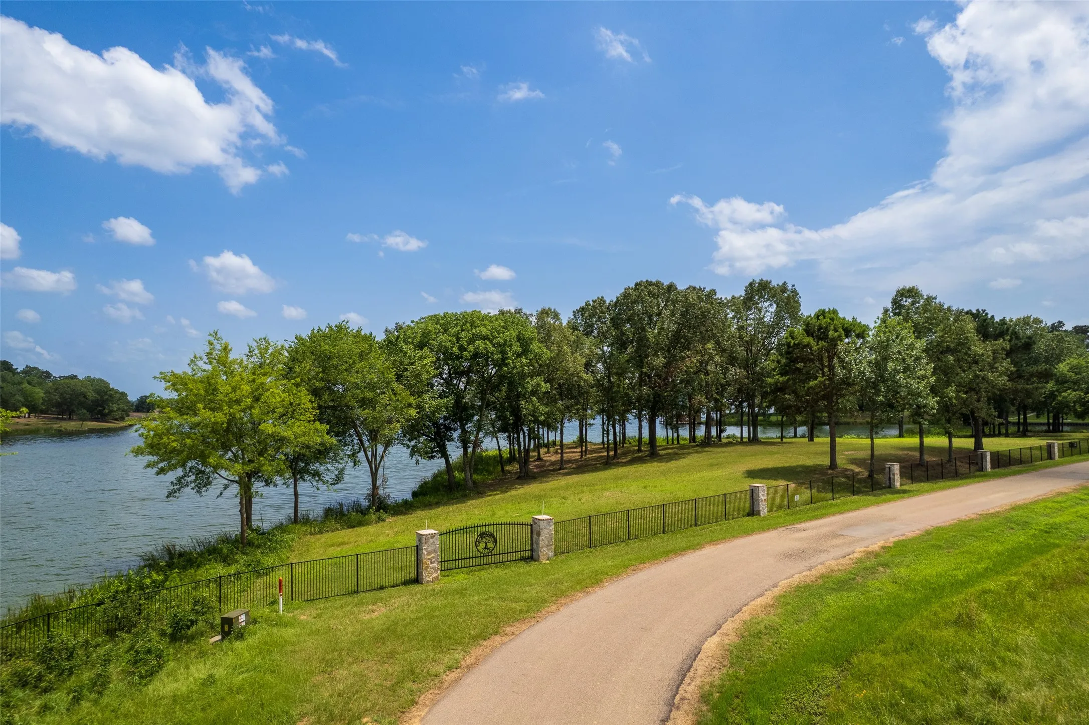 Unimproved Land For Sale in Franklin (TX) County , Lot 13 Eagles Nest Drive, Mount Vernon, Texas 75457, 0, 0, Garage spaces, 0 Sqft, built in 0, Price $850,000, mls#20245161, Real Estate Agent in Mount Vernon, Homes For Sale in Franklin (TX) county, Homes For Sale in Mount Vernon, Realtor in Mount Vernon Texas, Real Estate Brokerage Independent Realty Texas, Luminita Cordes Realtor