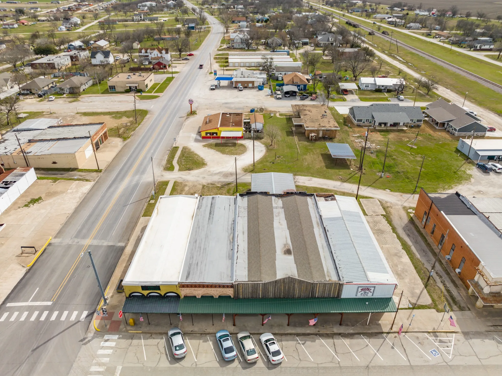 Retail For Sale in Hill County , 103 W Main St, Itasca, Texas 76055, 0, 0, Garage spaces, 0 Sqft, built in 1920, Price $160,000, mls#20262590, Real Estate Agent in Itasca, Homes For Sale in Hill county, Homes For Sale in Itasca, Realtor in Itasca Texas, Real Estate Brokerage Independent Realty Texas, Luminita Cordes Realtor
