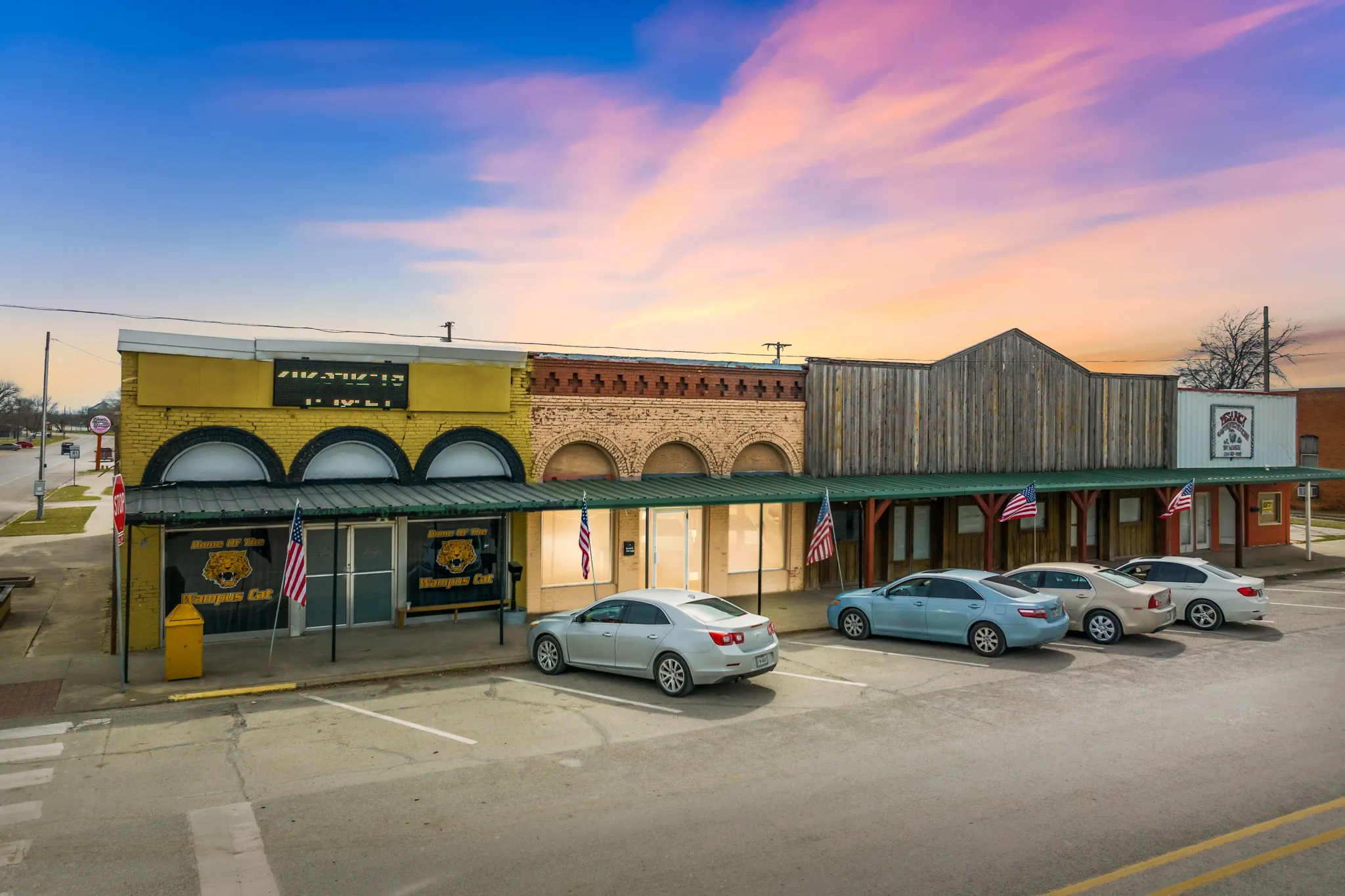 Retail For Sale in Hill County , 103 W Main St, Itasca, Texas 76055, 0, 0, Garage spaces, 0 Sqft, built in 1920, Price $160,000, mls#20262590, Real Estate Agent in Itasca, Homes For Sale in Hill county, Homes For Sale in Itasca, Realtor in Itasca Texas, Real Estate Brokerage Independent Realty Texas, Luminita Cordes Realtor